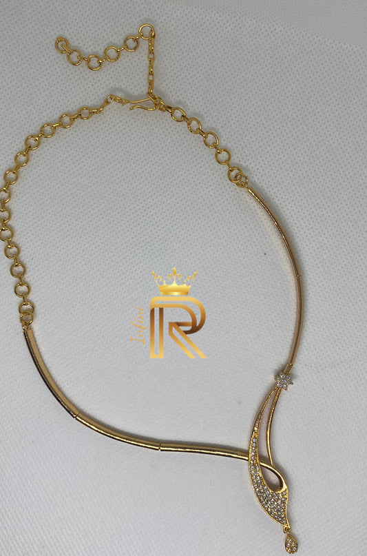 Elegant Diamond fashion choker