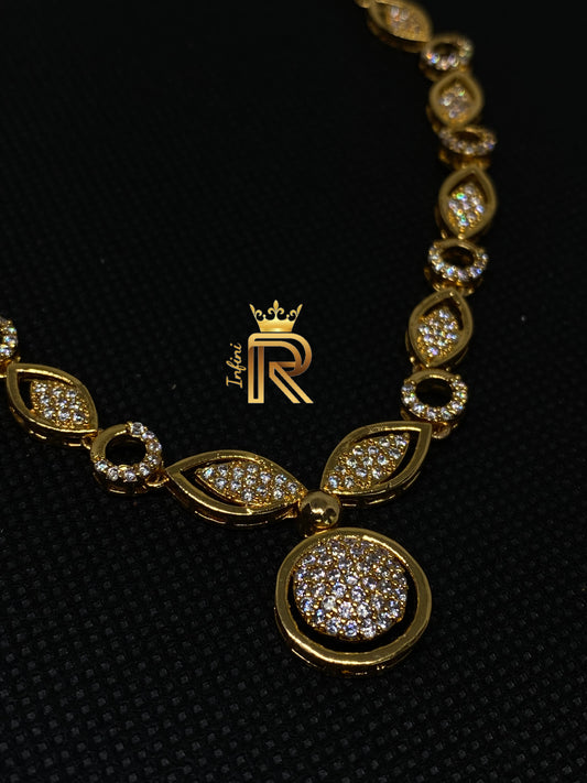 Diamond with sphere and leaf design | Exquisite contemporary