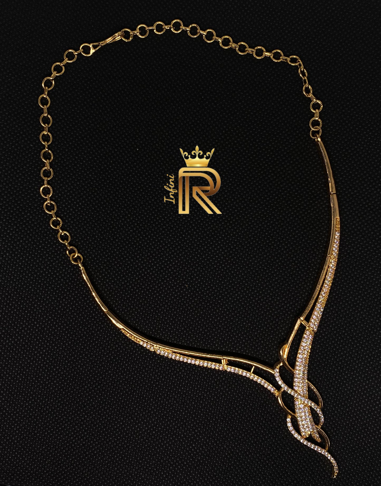 Diamond Swirl design modern fashion choker