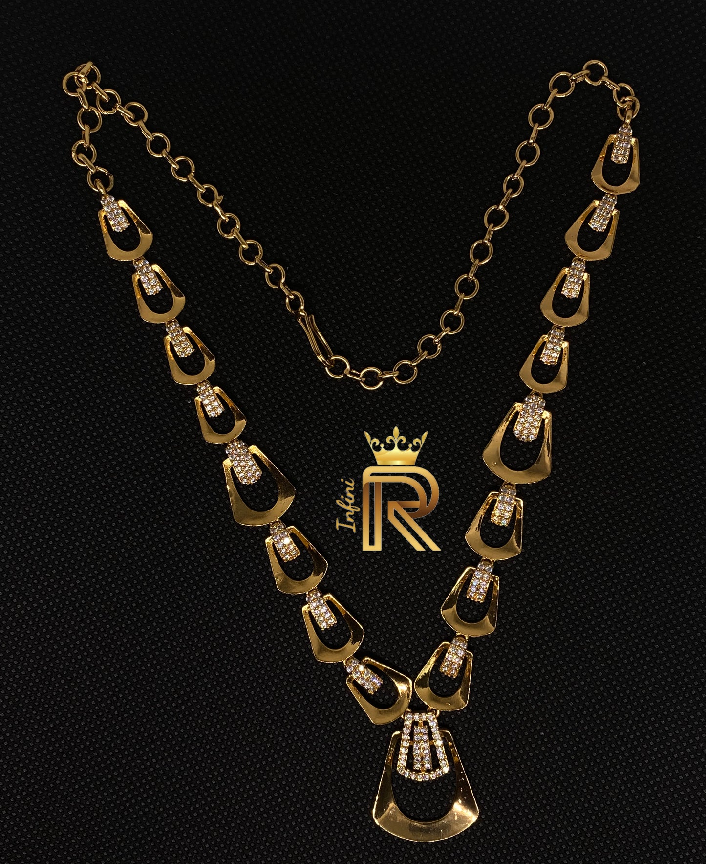 Royal & Elegant Step Diamond Design