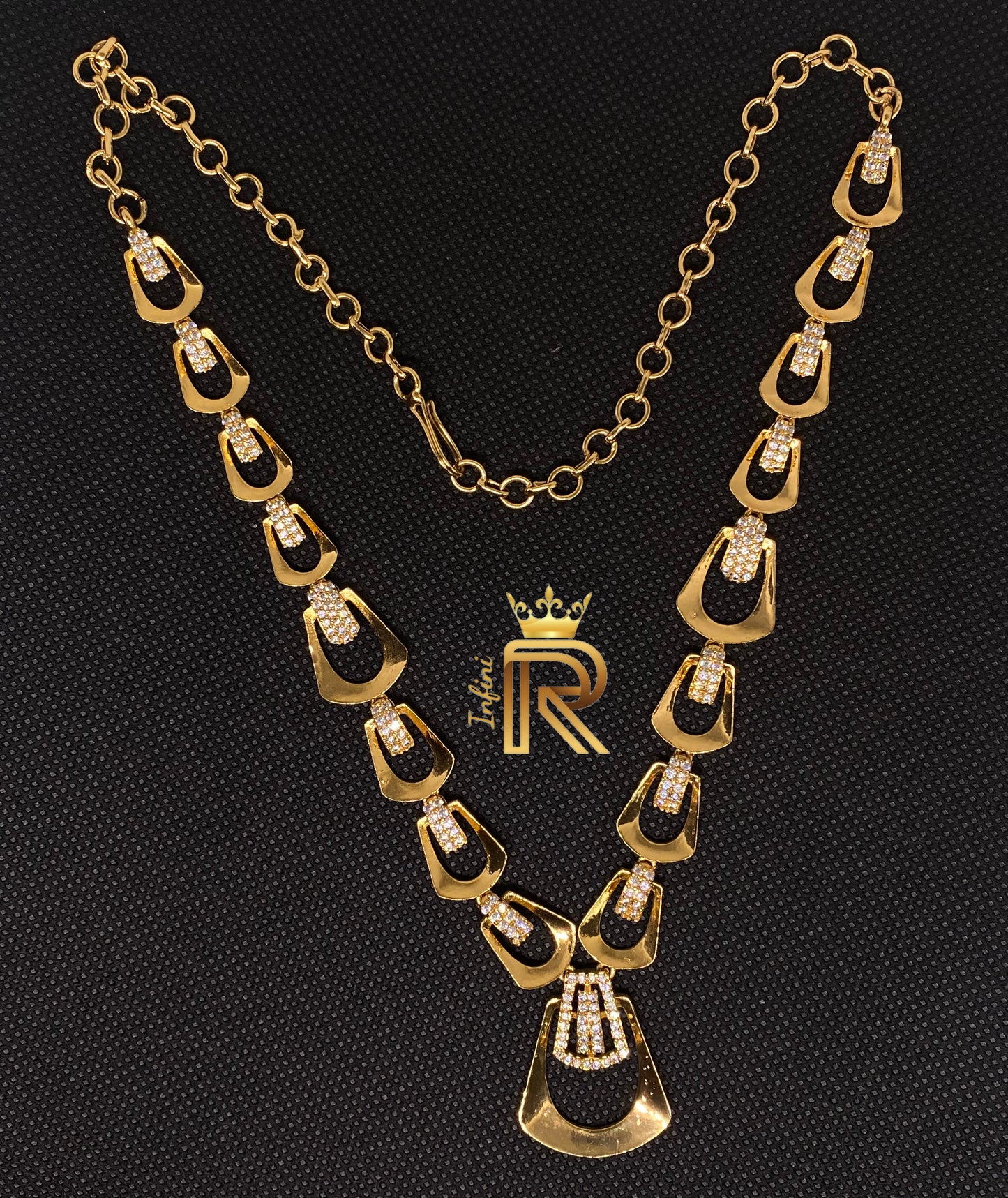 Royal & Elegant Step Diamond Design