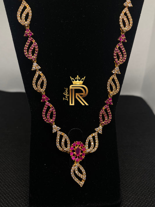 Red and White floral and leaf choker design