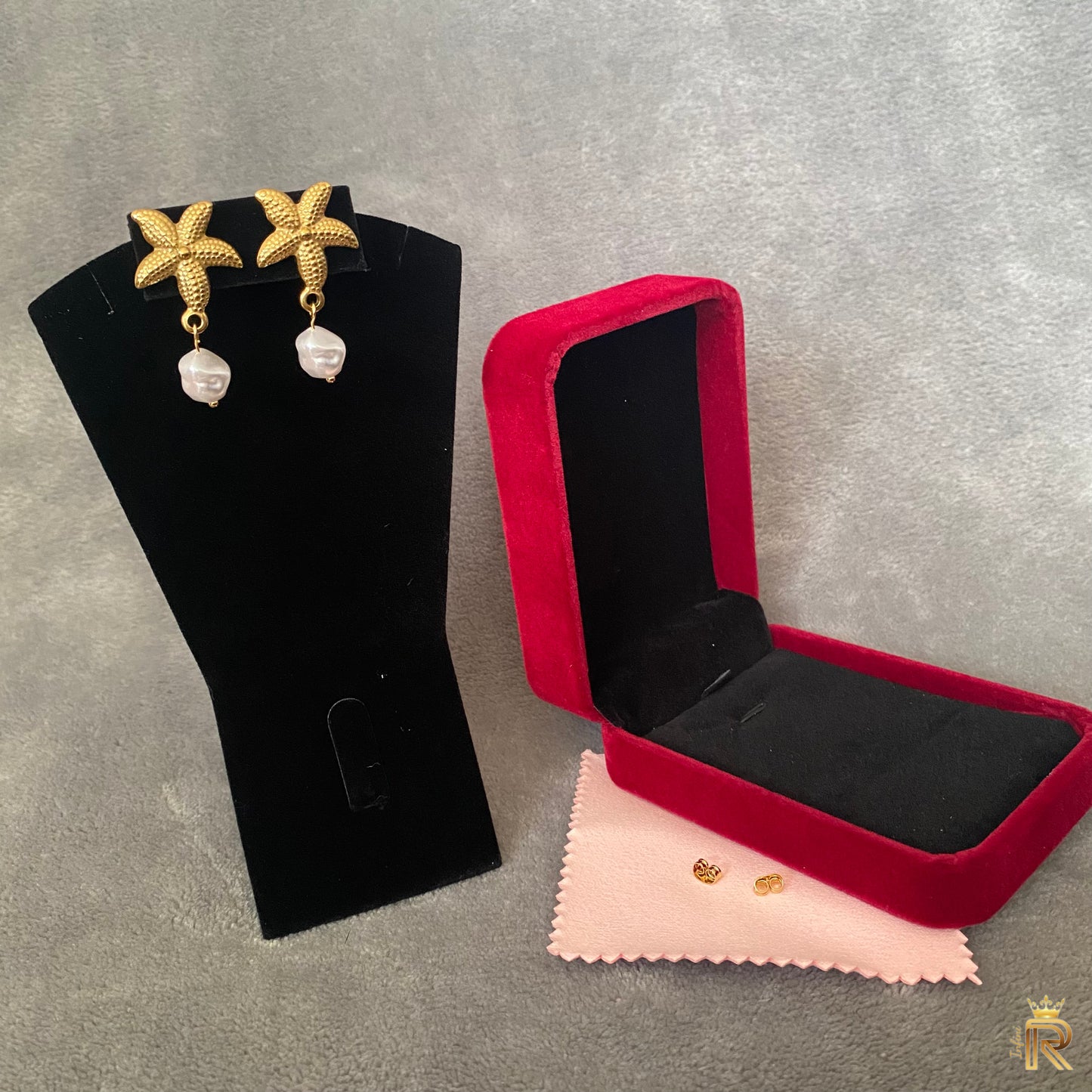 18k Gold Starfish Earring, Freshwater Baroque Pearl, Freeform White Pearl, Ocean-Inspired All the glitter is gold, Summer jewelry
